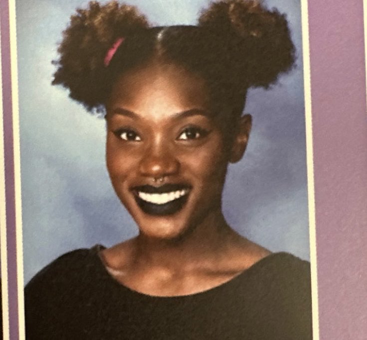 ciliarobe5's tweet photo. @housebunnyyyyy @black_and_petty @msflyred Last post, unless u want more proof. B like what r we debating right now, there really isn’t one lol..I’ve kept up with both their careers, l think Jt kills it looks wise at times, but she was influenced later on to take on the alt route, Doe been that !This is from the neck up: https://t.co/ZrXarUANF5