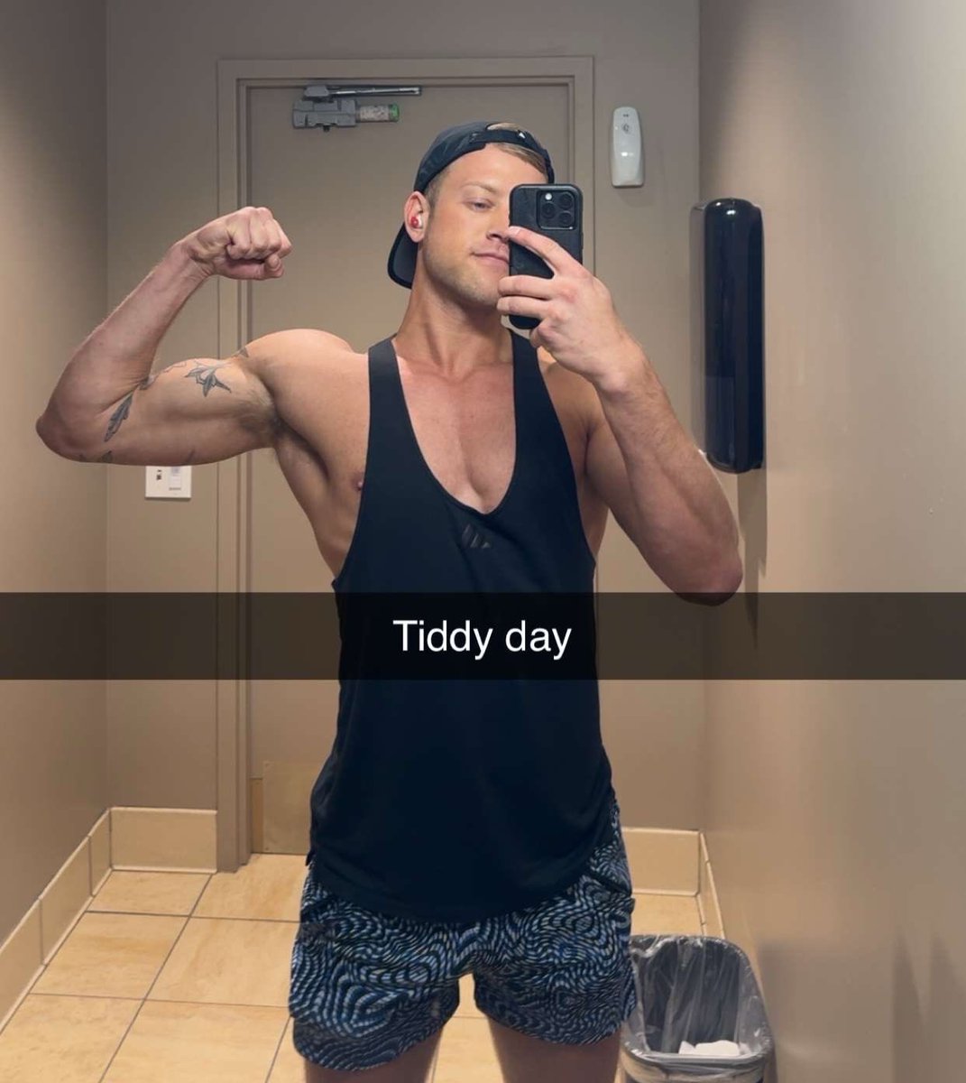 AJ (@placenta_cake) on Twitter photo 