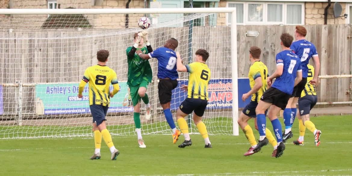 Tough time make us stronger and togetherness make us keep going as the team 💪.
Thanks for the support and sorry for the result😞.
I’m sure we will bounce back as the team🙏.#UpThePikes🔵⚪️