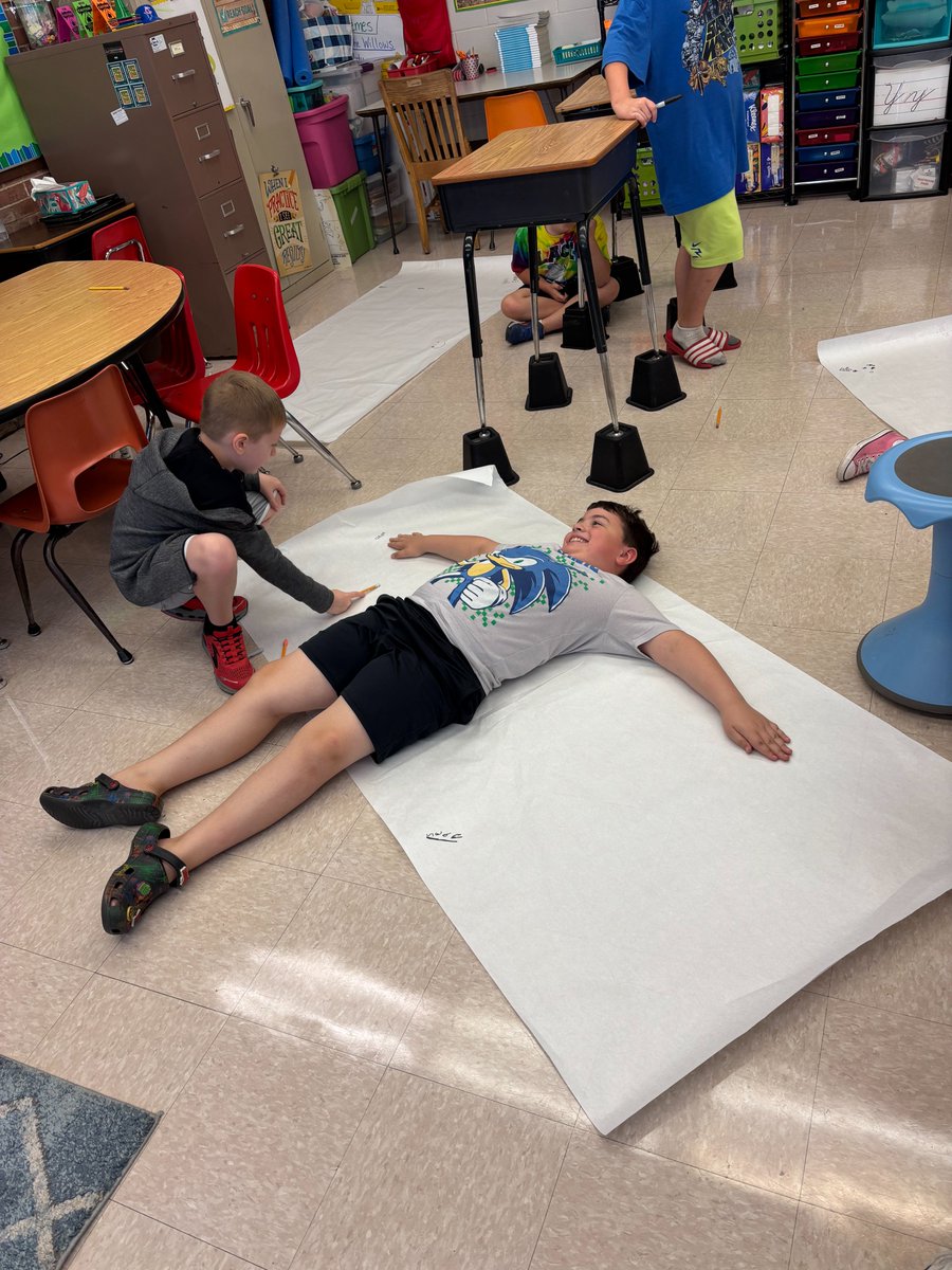 d61greco's tweet photo. Students measured their wing span and compared it to an eagle. #d61Lace #d61learns https://t.co/owlmR2J1zf