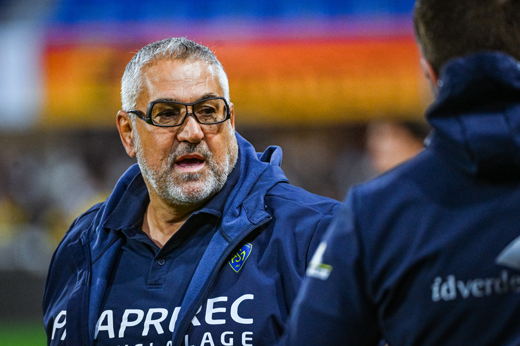 LaMontagne_TDS's tweet photo. #Rugby (#Top14) / "On a été bon sur la longueur du match" : la réaction de Christophe Urios après la victoire bonifiée de l'ASM Clermont contre Castres
#ASMCO
▶️https://t.co/5L10q5JKle https://t.co/8Lf1IVseDD