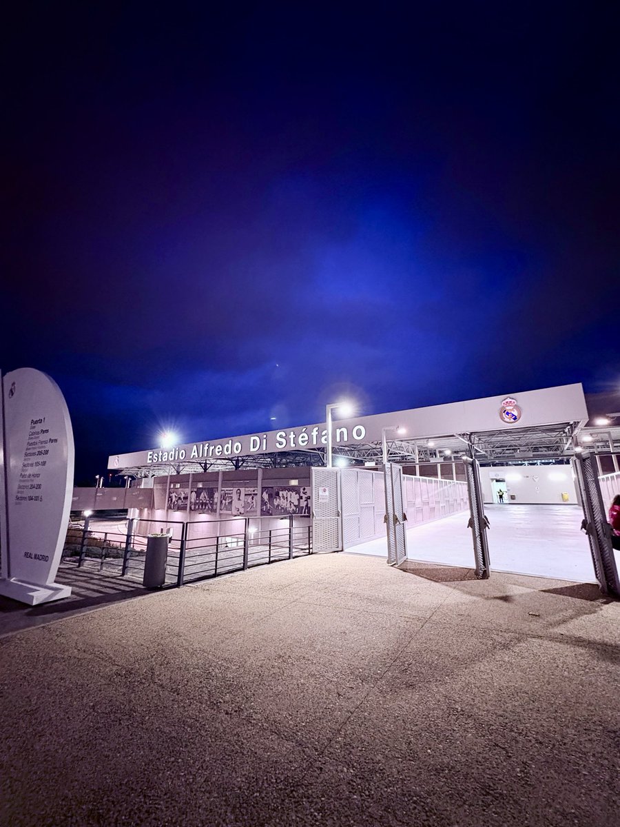 MHassanFootball's tweet image. A touch emotional right now. I am at THE Estadio Alfredo Di Stefano, covering Castilla vs Aviles for @managingmadrid tonight. This stadium has a special place in my heart. This is the home of the 34th LaLiga title. This was Real Madrid’s home during covid. Zidane’s last trophy as…