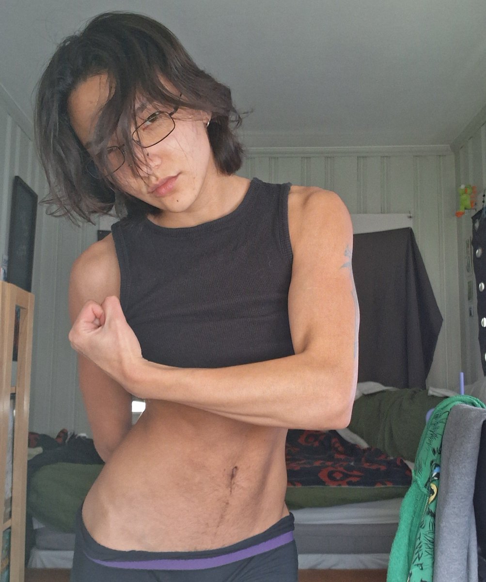 neck4uuu's tweet image. #bug #squashme
Dysphoria be damned he still got it