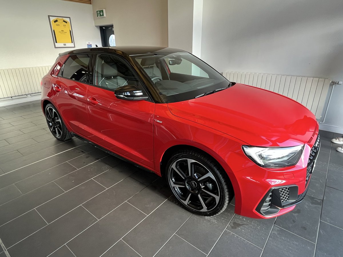 Inverness today with the Mrs as she picks up her new A1 Black Edition, sad to see the white one go as it’s been a good little car over the last 3 years.