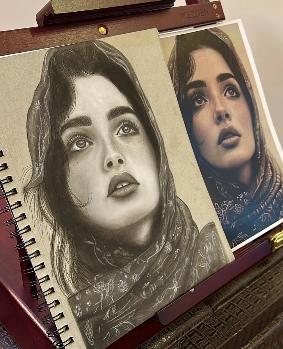_hema4's tweet photo. @WingsArt_ نحنٌ عندمآ لا يتسّعنا العالمْ
يحتوينا الرّسـم ورمـادُ القلمّ 
✍️ 🤍 https://t.co/Cm7pl2PdUU