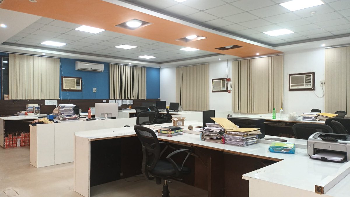TheSPSingh's tweet image. #ChhathPuja #Bihar
Empty offices, empty factories.
#HappyChhat