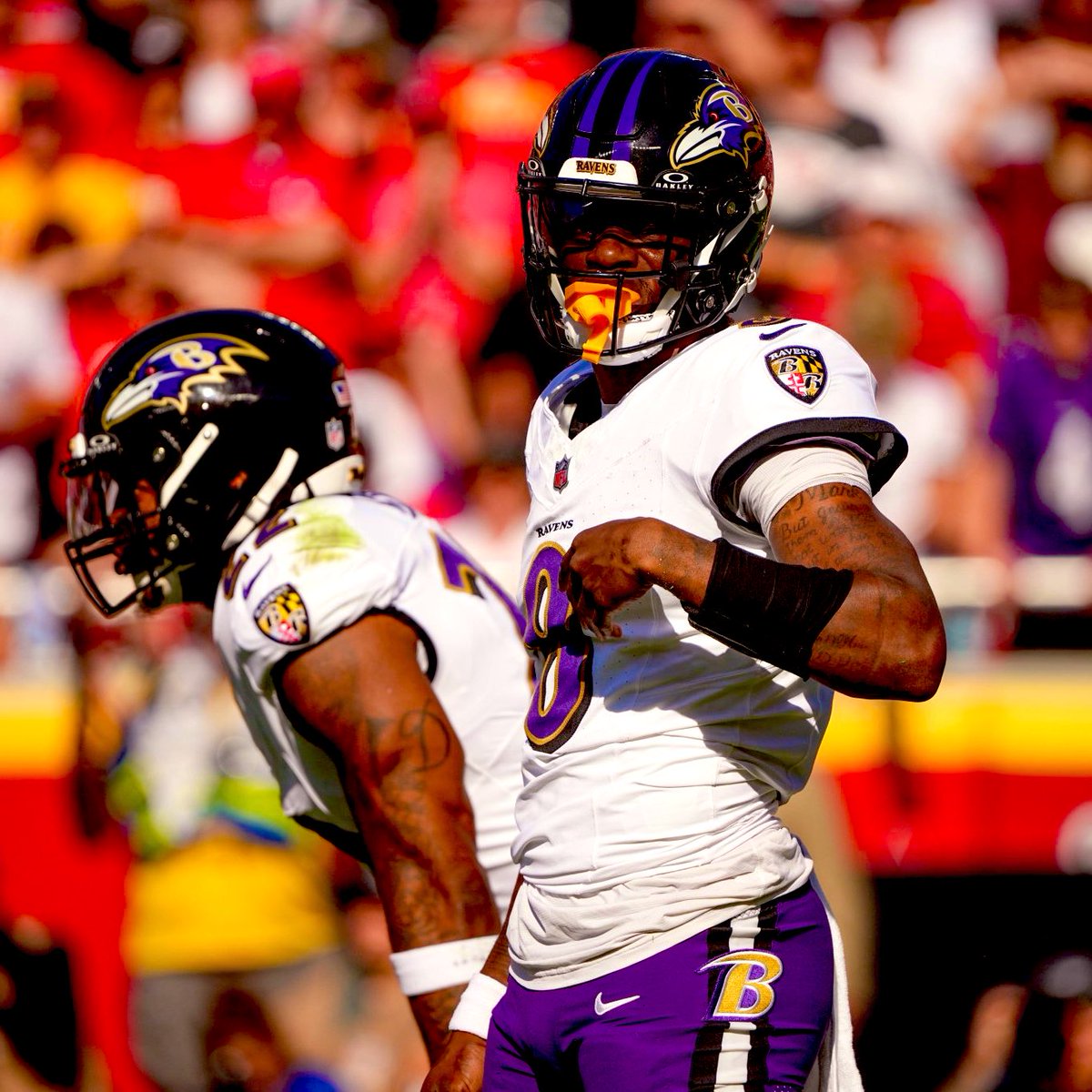 ¡¡SE ACABÓ!!

ÚLTIMA HORA: Lamar Jackson no jugará el partido de esta semana contra los Bears. Los Ravens se juegan la temporada y tendrán que poner su confianza en Snoop Huntley. ¿Qué opinan?