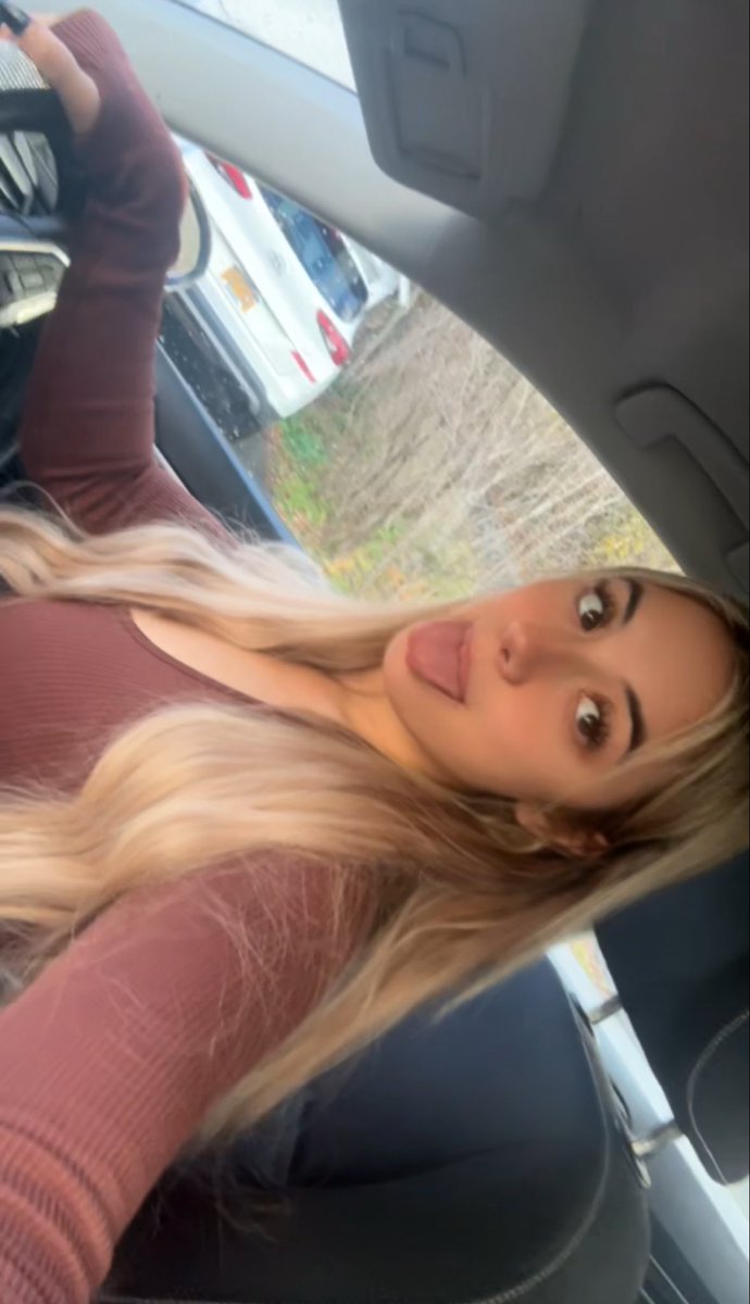 spoilkatiie's tweet image. Hot girls own you