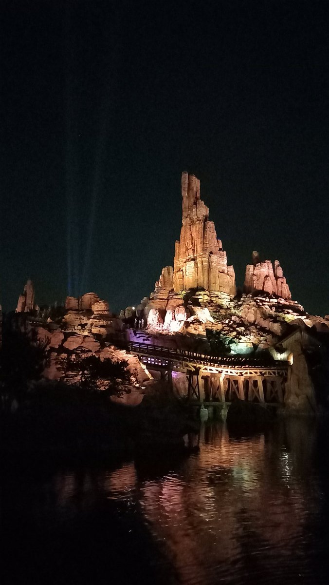 Lew G 💫 tweet media