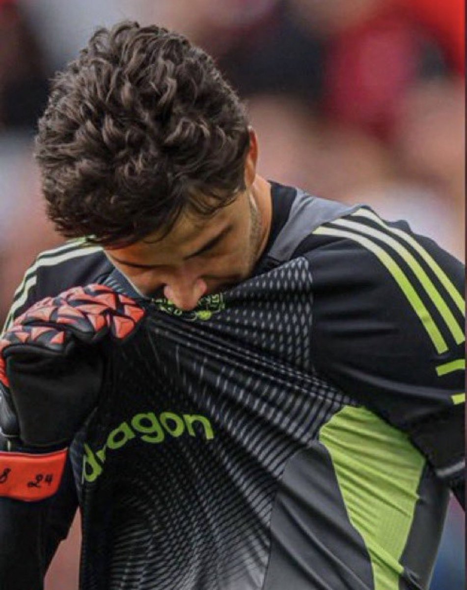 He has really brought some sanity and huge stability between the posts👌🏿. 

I will never forgive Onana and Bayindir😑