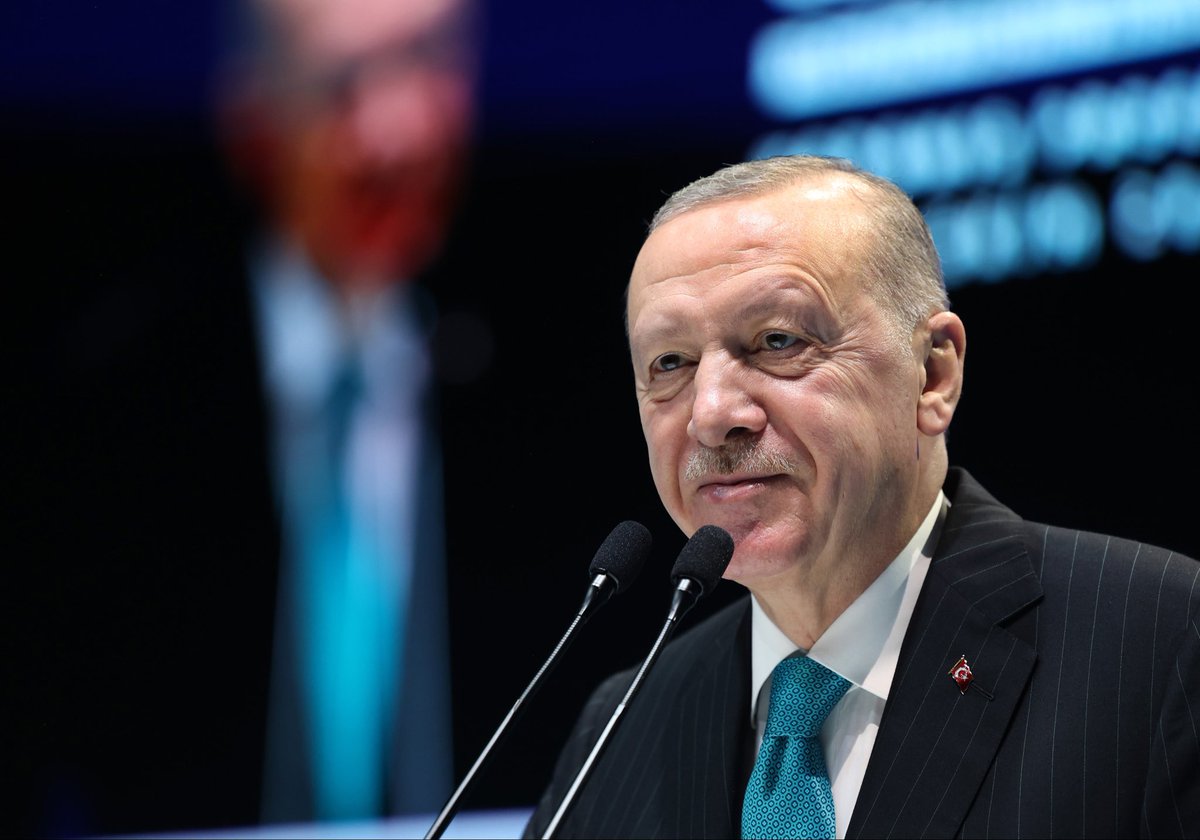 Genel Başkanımız, Cumhurbaşkanımız Sn. <a href="/RTErdogan/">Recep Tayyip Erdoğan</a>’ın teşrifleriyle, Genel Merkez Teşkilat Başkanlığımızın koordinasyonunda Türkiye Yüzyılı Buluşmaları’nın final programını gerçekleştirdik.