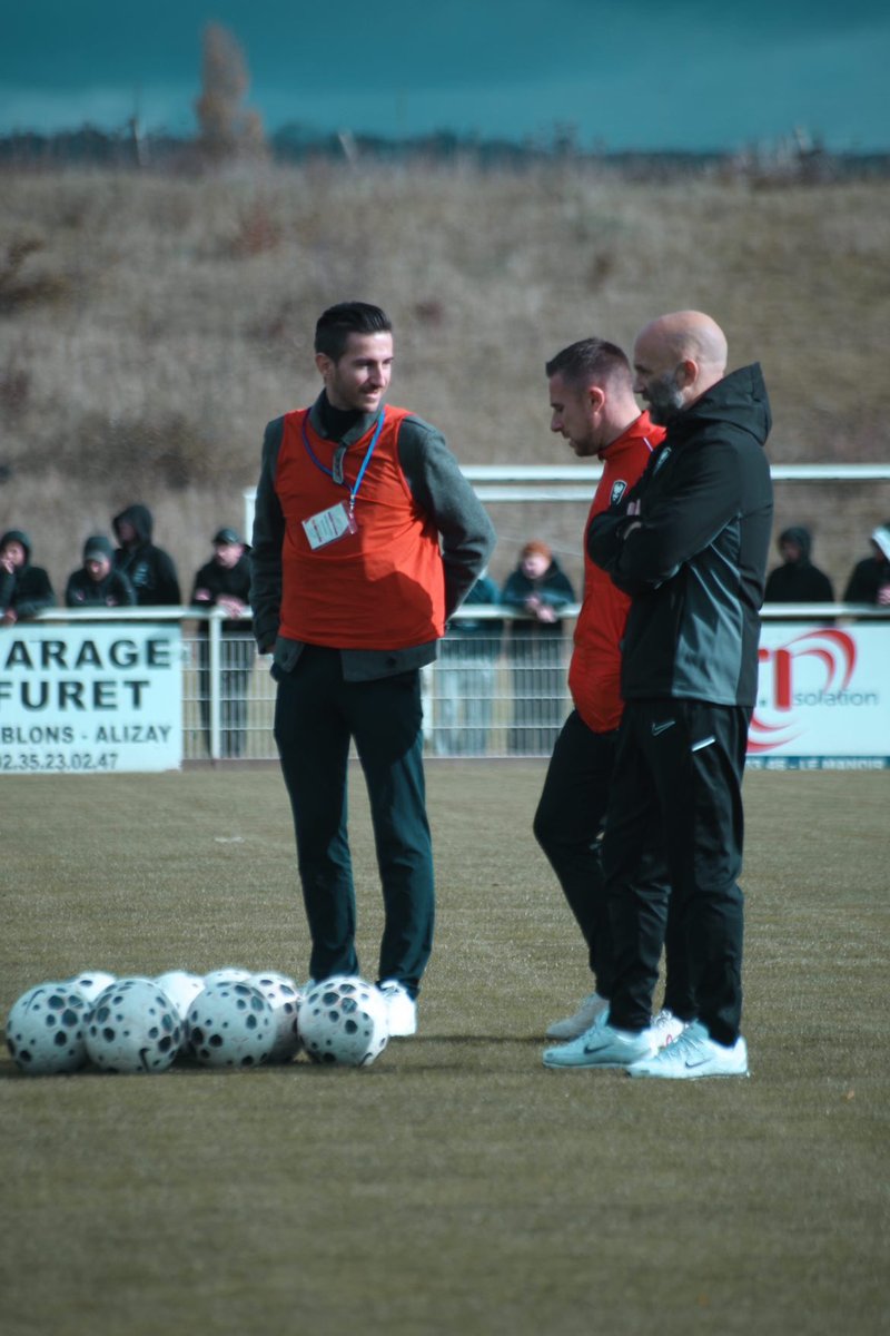 Toujours un plaisir de retrouver Maxime d’Ornano et son adjoint Alexandre Raulin… 🥰

Deux personnes qui ont vraiment fait le bonheur du FC Rouen il y a deux ans, et qui ont toujours été d’une grande gentillesse avec moi, avec beaucoup de respect à l’égard de ce que je fais ❤️