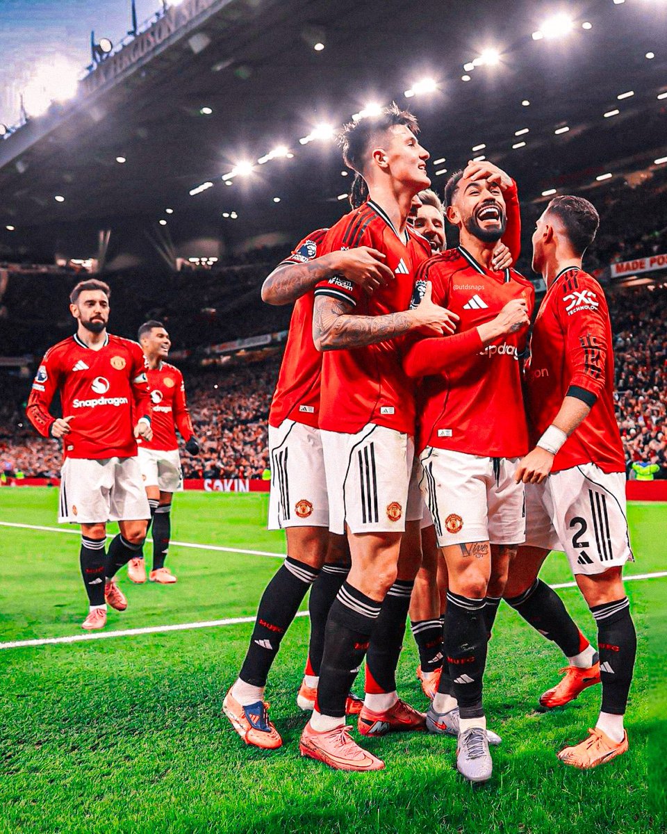 FINAL: Manchester United 4-2 Brighton.

Goles de Matheus Cunha, Casemiro y doblete Bryan Mbeumo.

Se sufrió mucho al final pero...

¡¡¡3 VICTORIAS CONSECUTIVAS POR PREMIER LEAGUE Y EN EL TOP 4!!! ❤️‍🔥 #ForeverUnited