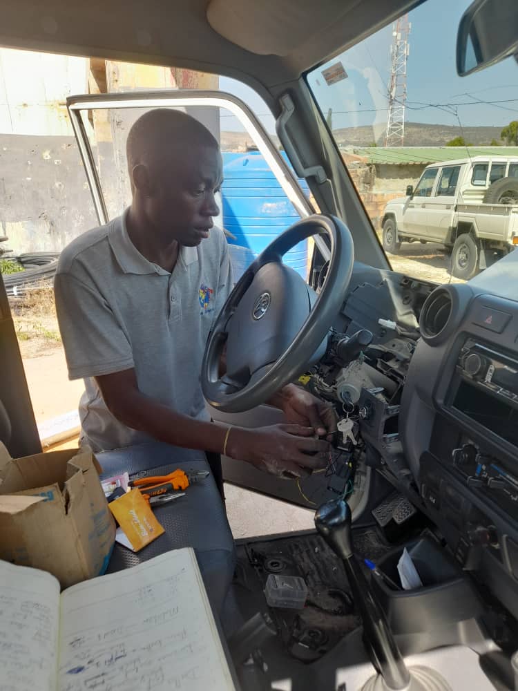 Fms_Africaltd's tweet photo. Transform your fleet operations this weekend! Our cutting-edge fleet monitoring solutions help you streamline routes, cut fuel costs, and boost productivity. https://t.co/6cwKSB349d