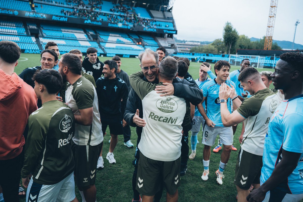 O Celta é o Celta grazas a profesionais coma el.

Mario Galán acompañounos dende 1996, coidando dos nosos xogadores con dedicación, cercanía e corazón.

Case 30 anos de entrega silenciosa, sempre ao servizo do equipo.

Moita sorte nesta nova etapa, doutor, e grazas por todo 👏