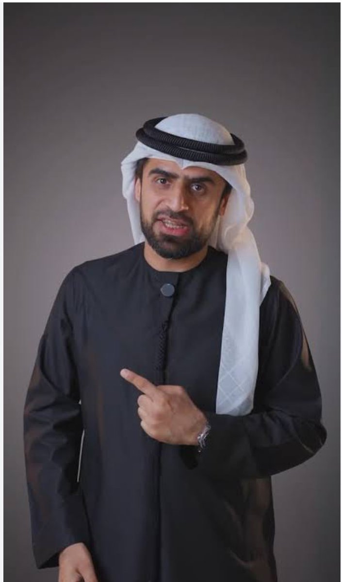 جمال الملا .. اعلامي وصانع محتوى ، من خلال عرب كاست ، يقدم محتوى مختلف ويملك مسحات لم يطرقها غيره ، محلياً وإقليمياً، مقدم برنامج يقدمه بعلم وفن ..