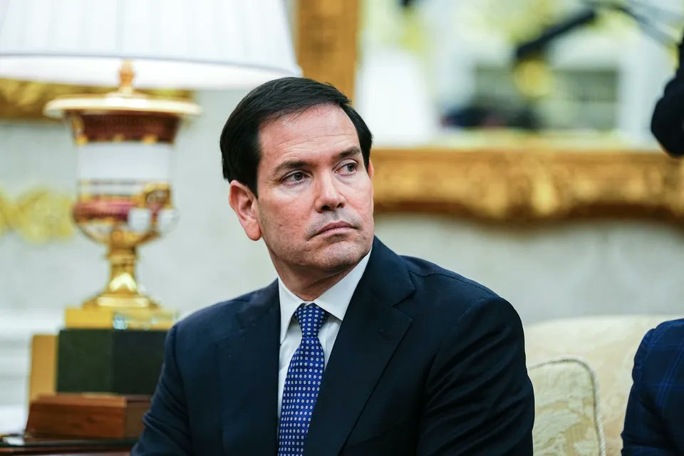 Defence_Index's tweet photo. 🚨🇺🇸 U.S. Secretary of State Marco Rubio says Washington won’t trade away Taiwan for any deal with China.

If anyone thinks we’d get better trade terms by walking away from Taiwan — no one’s even contemplating that,” Rubio said en route to meet Trump in Doha.

Source: Bloomberg https://t.co/oh35N75PCP