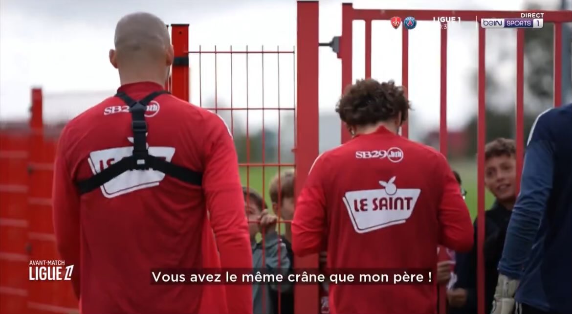 BrestOnAir's tweet photo. À Brest, les enfants savent parler à leurs idoles. https://t.co/8KUdwXUQwf