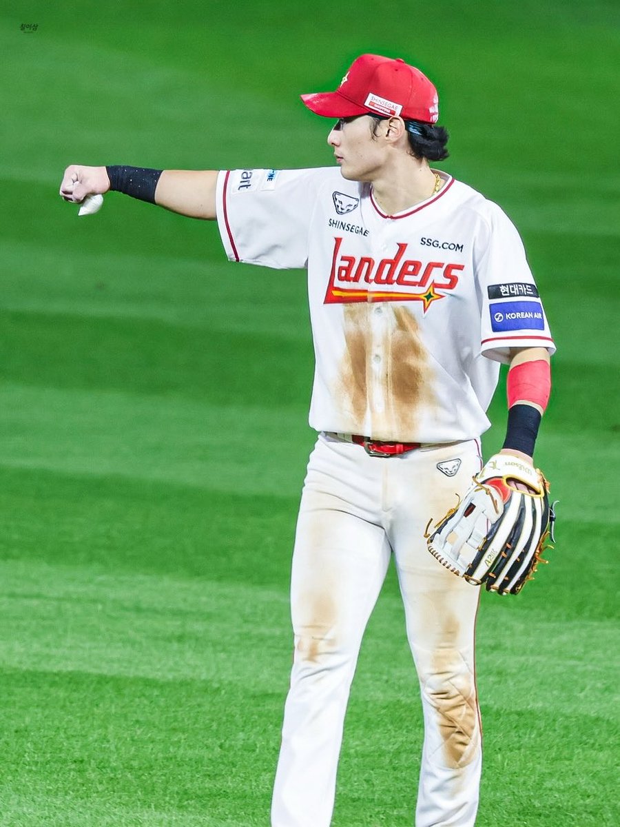 프로데뷔 1000일 축하해준게 엊그제 같은데 벌써 2000일
언제까지나 축하해줄게
프로데뷔 2000일 축하합니다😁😁

#SSG랜더스 #최지훈 #723_최지훈