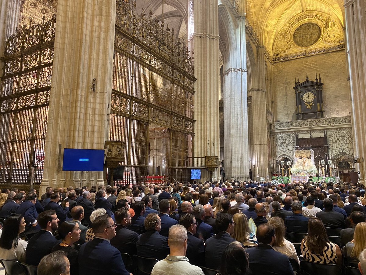 <a href="/EspDeTriana/">Esperanza de Triana</a> <a href="/ElConsejoSev/">Consejo HH y CC Sevilla</a> <a href="/ASHermandades/">Delegación de HHyCC</a> <a href="/ArzobispoSaiz/">José Ángel Saiz Meneses</a> <a href="/CatedraldeSev/">Catedral de Sevilla Oficial</a> <a href="/Jubileo2025/">Jubileo 2025 España</a> <a href="/ecclesiacope/">Ecclesia COPE</a> El arzobispo de Sevilla a los cofrades: “sed testigos de Cristo desde la humildad, que vuestras procesiones sean auténticas manifestaciones de fe, que nunca se conviertan en meras expresiones artísticas o culturales; que el testimonio de vuestra vida brille por su coherencia con