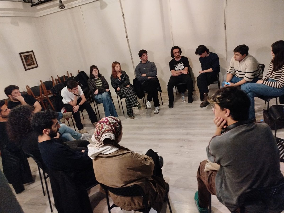 Tartışıyoruz atölyemizi tamamladık. Önümüzdeki oturumlarda ve diğer atölyelerimizde görüşmek dileğiyle. 💬