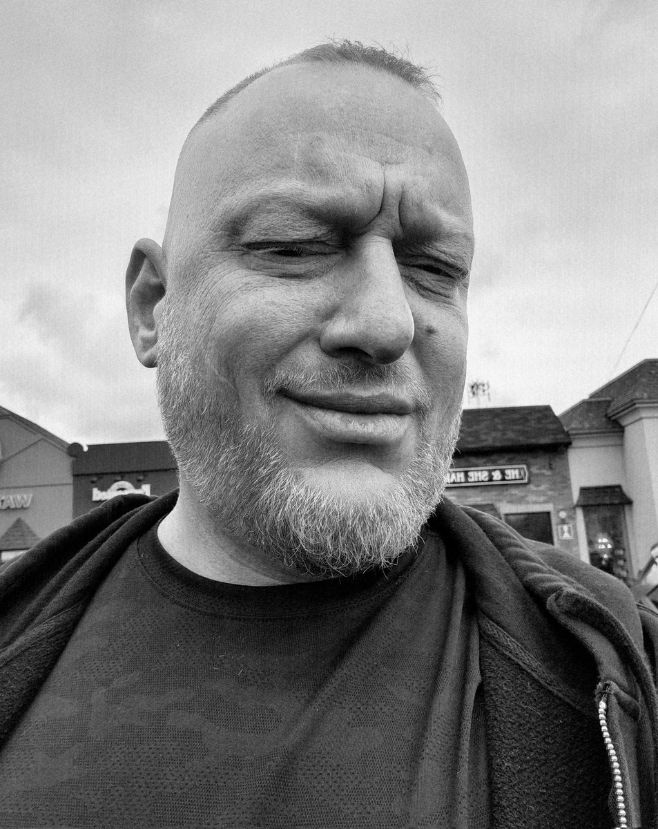 Author S.R. (@therealsir3) on Twitter photo Treated myself to a haircut and pizza. 
What are you doing to be kind to yourself this weekend? 🖤
#BeKindToYourself
#Sir3sSereneSaturday Treated myself to a haircut and pizza. 
What are you doing to be kind to yourself this weekend? 🖤
#BeKindToYourself
#Sir3sSereneSaturday