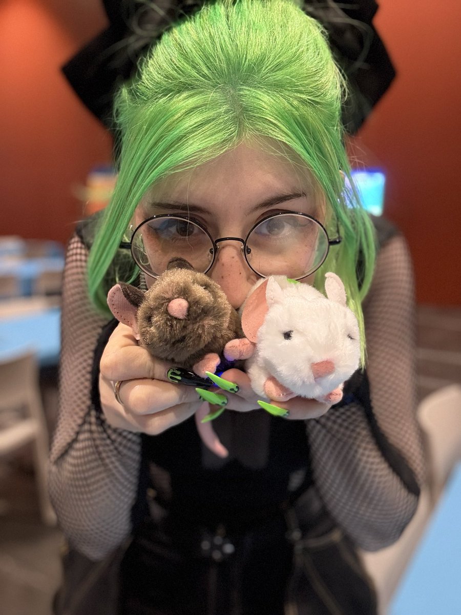 Pumpkaamy tweet media