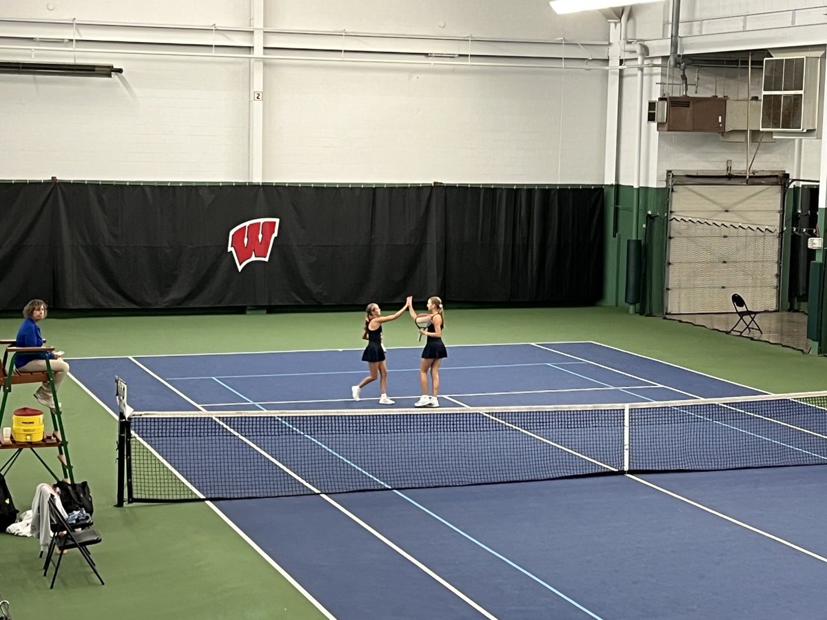 #SpartanNation takes the court in the ⁦<a href="/wiaawistate/">WIAA State Tournaments</a>⁩ Division 1 State Championship!