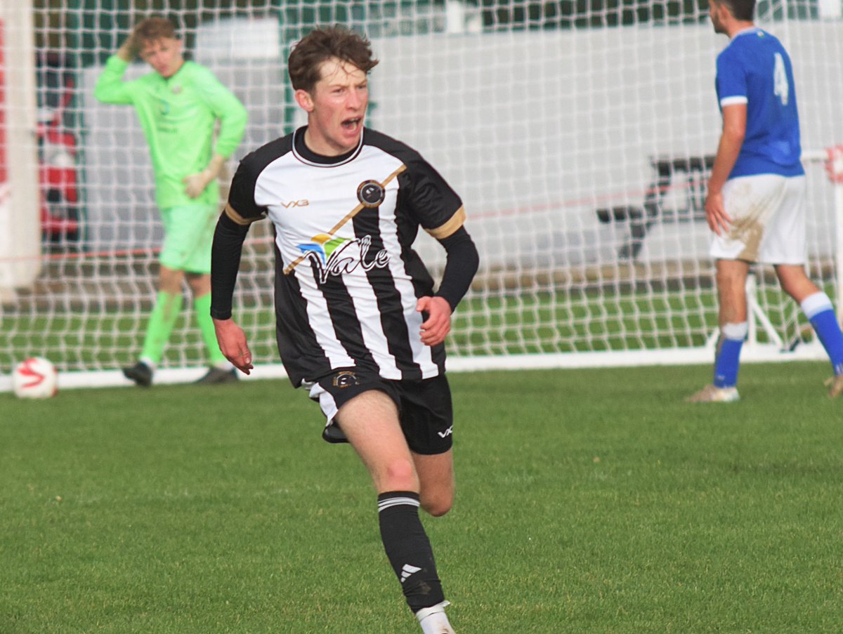 Beverley Hemmings tweet media