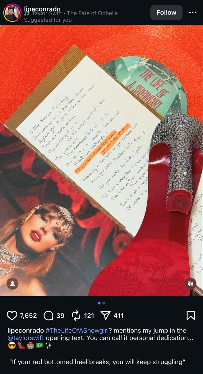everslay13's tweet image. the fan that caught the bottom of taylor’s louboutin posted about the poem mentioning the moment 😭😭😭🫂