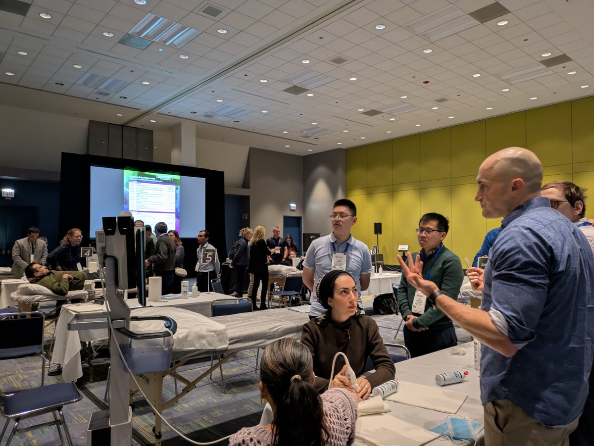 USSONAR_Rh's tweet photo. More scanning on #ACR25 #ultrasound workshop day 2! #MSUS #RhMSUS @Rcjessee @PhilChuMD https://t.co/GligNaTccL