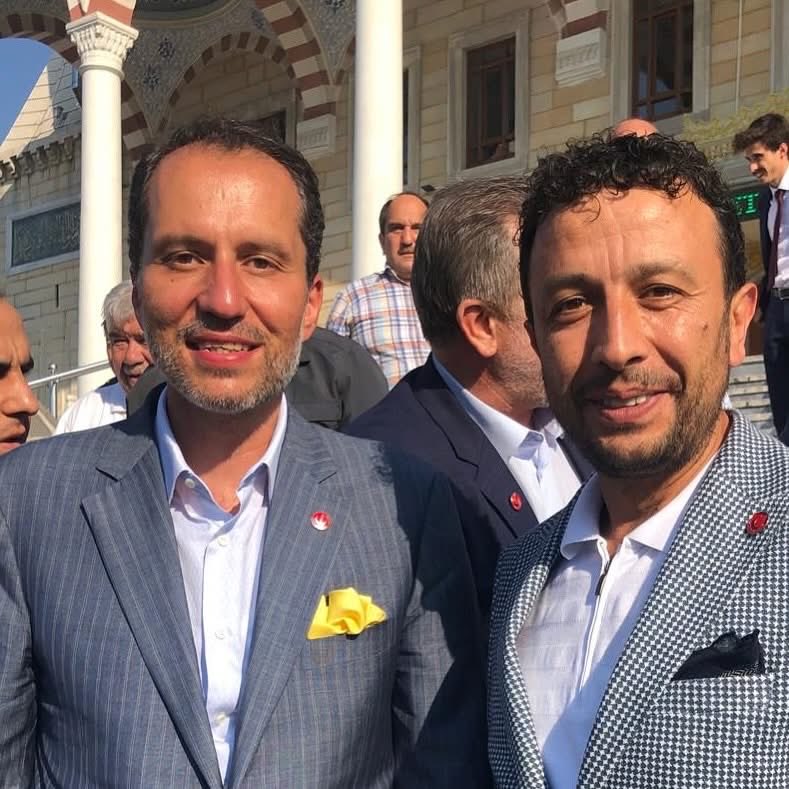 Bir seni sevdik…
Bir de davanı.