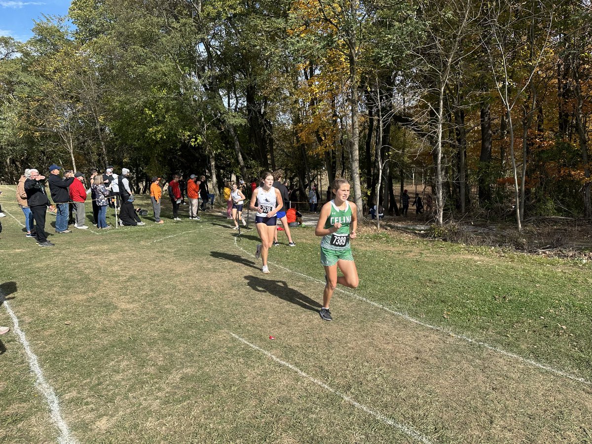 NDAEagleSports's tweet photo. .@NDAEaglesXC ends the season with a 5th place finish &amp; 3 runners under 20 minutes at Regionals. Proud of the effort &amp; thank you seniors!

Stella LaBlanc 18th
Val Seymour 20th
Violet Gies 26th
Hadley Wernert 48th
Kateri Lubomirski 66th
Erinn Verkennes 69th
Jenna Chryst 80th

🦅🏃‍♀️ https://t.co/rs0BiL5o15