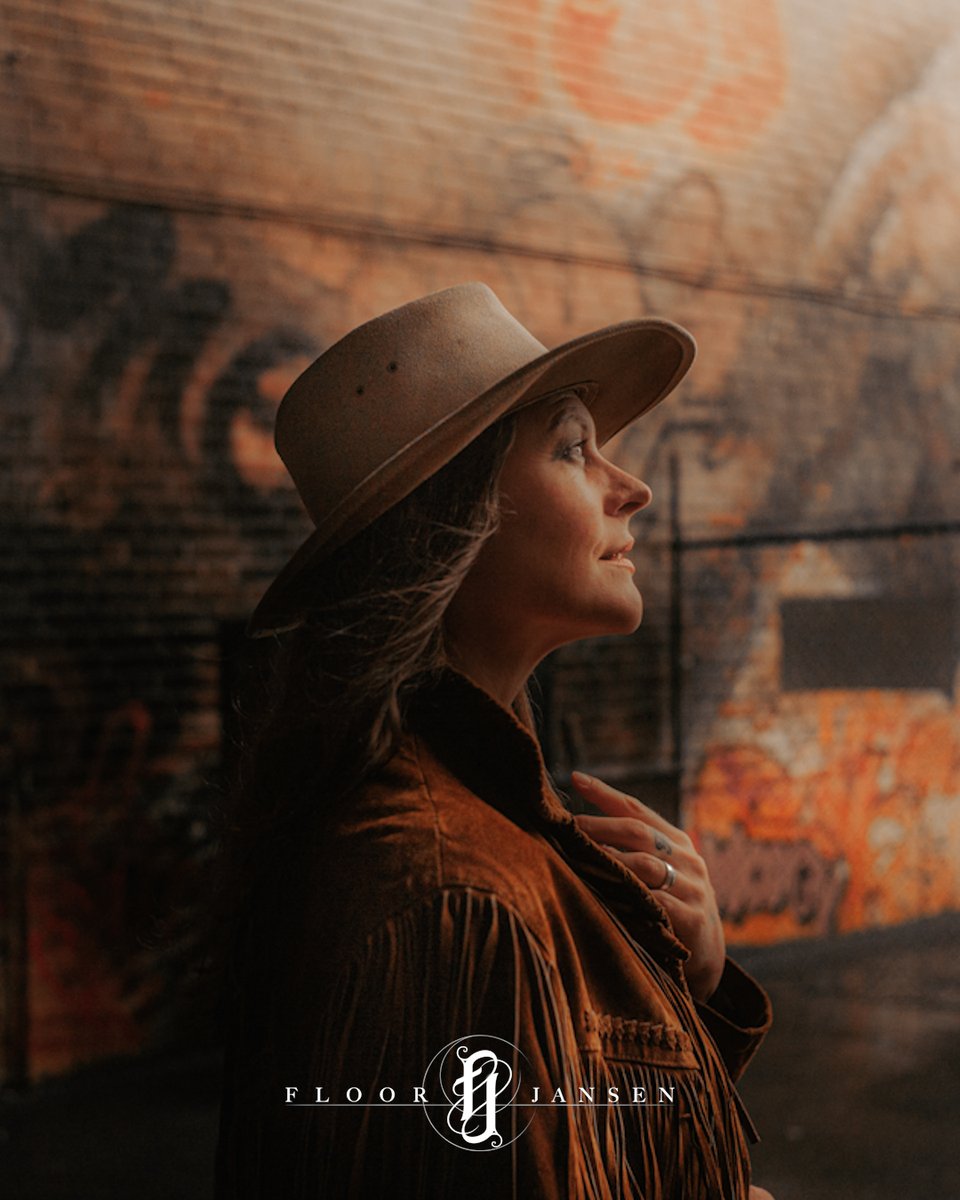 Dear friends, 
I’m excited to announce the first concerts of 2026! 

• Groningen, Oosterpoort (NL) – 30/10/2026 
• Amsterdam, Paradiso (NL) – 01/11/2026 

Tickets are already on sale! See you there!

Ph.: Hannes Van Dahl

Tickets: 
30.10: spotgroningen.nl/?post_type=eve…

01.11: