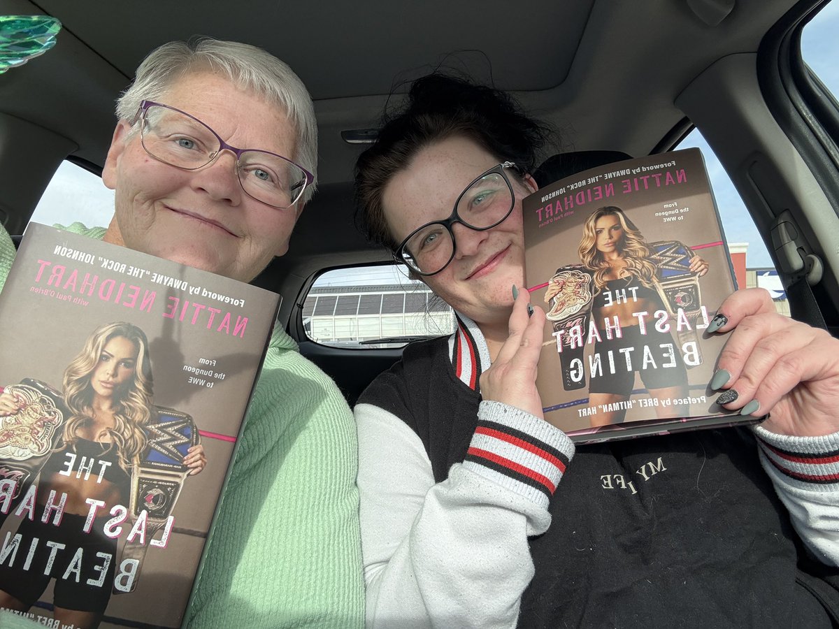 nicolegmp's tweet image. SO EXCITED TO HAVE THIS IN HAND!!!! Mom and I both had to pick up each a copy, because obviously! Congratulations Nattie. You are so incredible. @NatbyNature