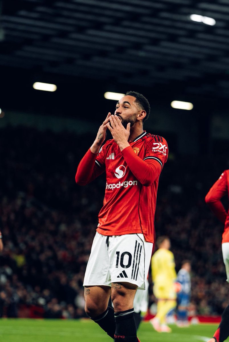 Richie_Chaplin7's tweet image. Cunha Cunha Cunha
The 007 Banter was cancelled today 😂😂😂😂

We are Manchester United 😍❤️🤝