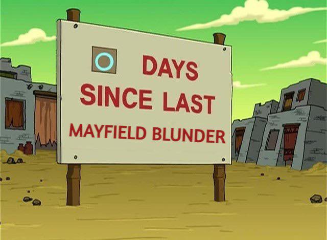 BarDownskyyy's tweet image. Like moth to a flame