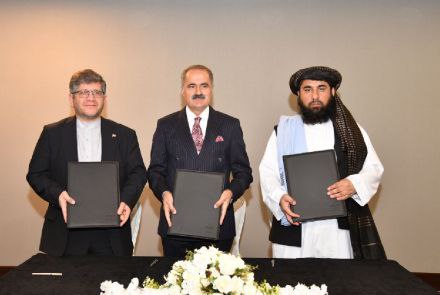 Iran, Turkey and Afghanistan have signed a memorandum of understanding agreement to boost regional rail connectivity between the countries.

Follow Press TV on Telegram: t.me/PressTV