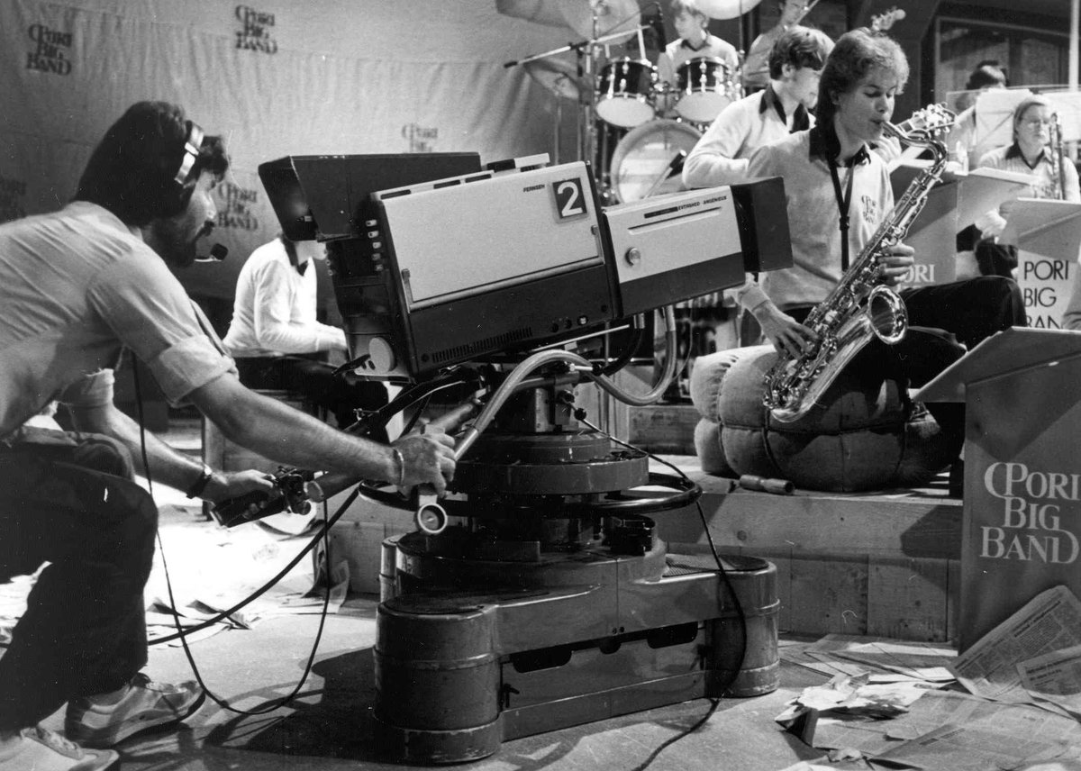 Humanoid History tweet media