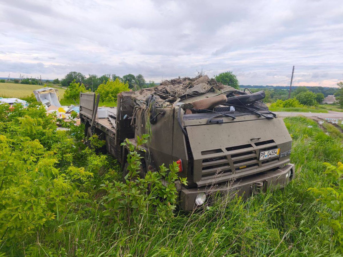 WayToUkraine's tweet image. Dear Friends! NEW CAMPAIGN IS HERE!🎃

Earlier this spring, together with your support, we handed over a Steyr 1291 military truck to the 25th Separate Assault Battalion, covering a critical logistical need for the entire unit.

This is the very same truck that was confiscated by…