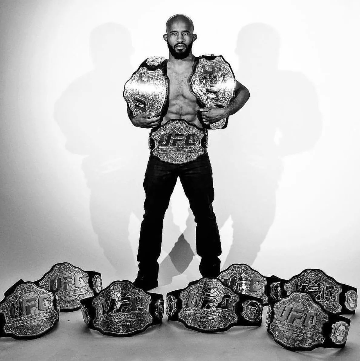 thefightbubble's tweet photo. Jailton Almedia if he knew ground and pound exists 

#UFC321 https://t.co/BPZkYbtjB2
