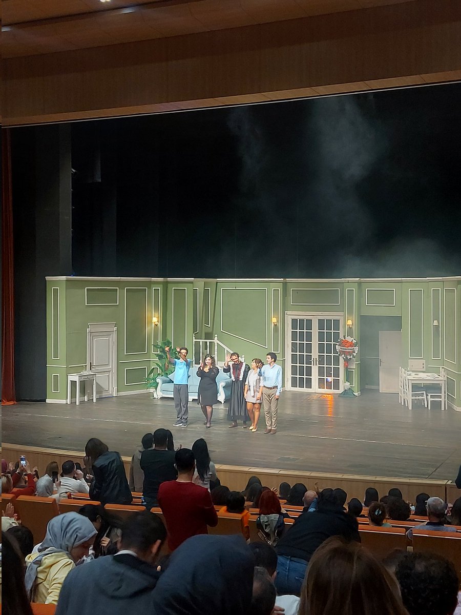 #harikabirfikir
#erzurumdevlettiyatrosu
Uzun zaman sonra iyi geldi