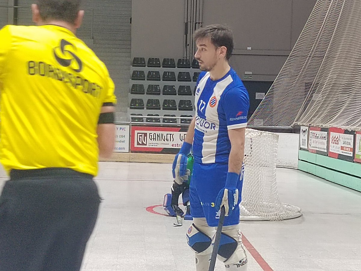 🏑 #OKPLATA SUD Jornada 2
Minut 23 de la 2a <a href="/okcevendrell/">Club d’Esports Vendrell</a> 3 <a href="/SDEspanyol/">SDEspanyol</a> 5, gol de <a href="/polmacia7/">Pol Macià</a>