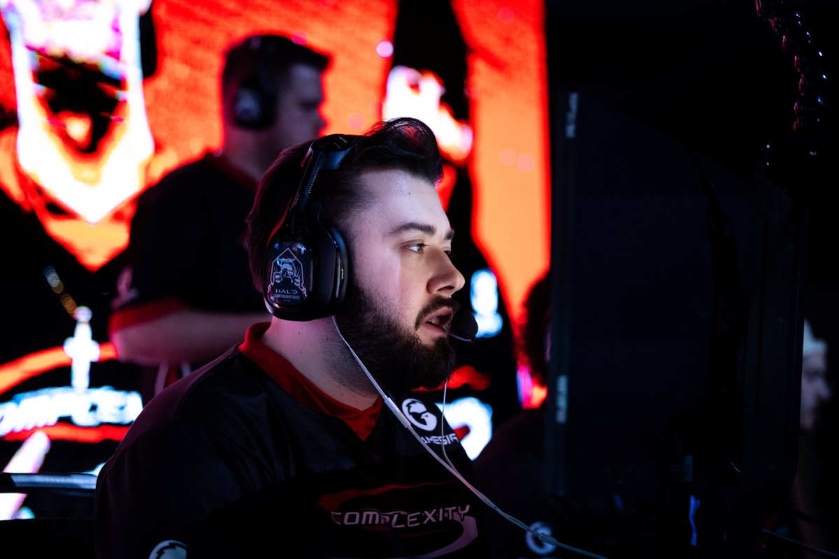 ComplexityHalo tweet media