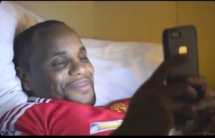 AlcomAlpha's tweet photo. #Manchester united # la happiness ☺️ https://t.co/GoWBCdpF2z