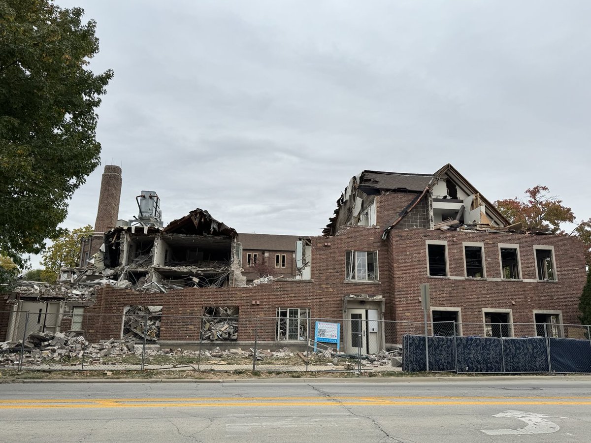 amarkneuman's tweet photo. A tragic loss of a beautiful landmark church.  The main building is next. So many memories and community milestones celebrated here — and now, just a pile of rubble. https://t.co/0thudWZPlo