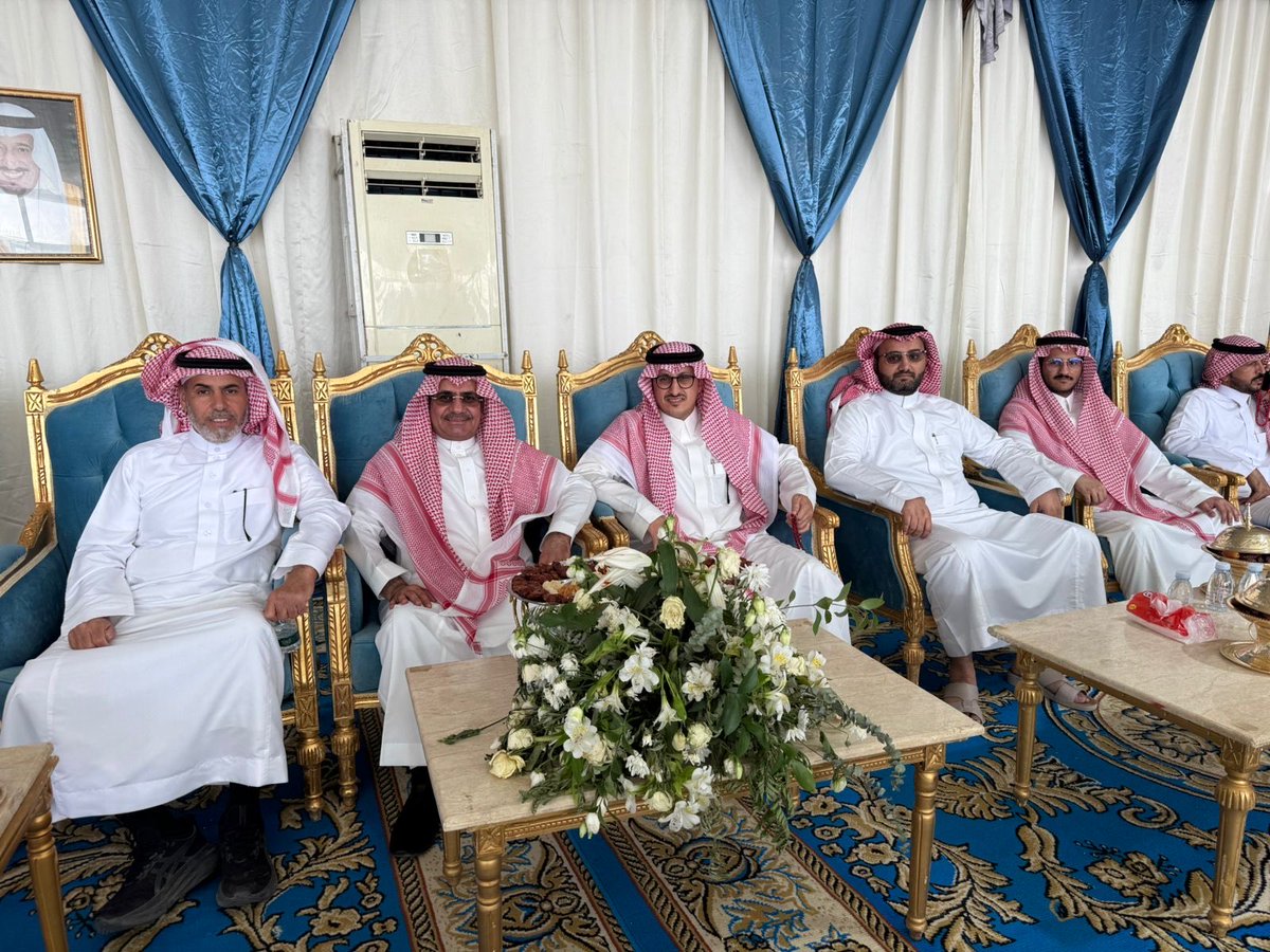nbinkadasah's tweet photo. تشرفت بدعوة كريمة من الصديق الغالي الاخ فهد بن بدر الفغم لزيارة مزاد السعيّره للإبل في مدينة السعيّره .. كل الشكر مايكفي على حرارة الاستقبال وكرم الضيافه من ابو بدر واخوانه وأسرة الفغم وأهالي السعّيره الكرام .. مهرجان كبير وفخم ومنظّم وراقي وحافل بنشاطات مختلفه تسر وتُبهج من حضر .. رافقني في الزياره تركي بن حبيان وعبدالله بن كدسه والوليد بن كدسه .. كثّر الله خيركم ابو بدر وانعم عليكم وزادكم توهّجاً وصيتاً ومكانه ..