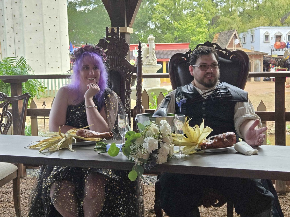 mike_bearmen's tweet image. I’m a very lucky bear, the luckiest in fact. Also face reveal