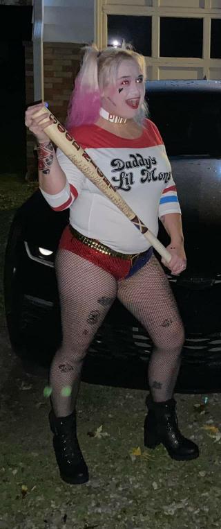 Michelle_B724's tweet photo. Harley Quinn https://t.co/0PURj9ucze