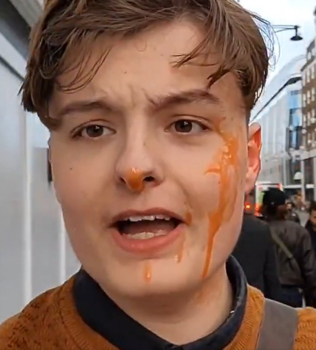 <a href="/YoungBobTPUK/">Young Bob</a> <a href="/metpoliceuk/">Metropolitan Police</a> I see you met with Donald recently.